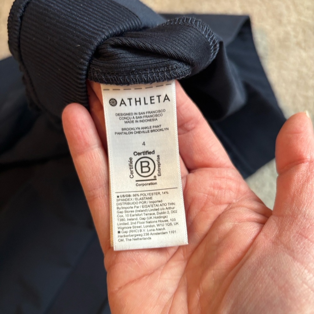 Athleta Brooklyn Mid Rise Ankle Pant Like New! Navy 4 - Picture 3 of 5